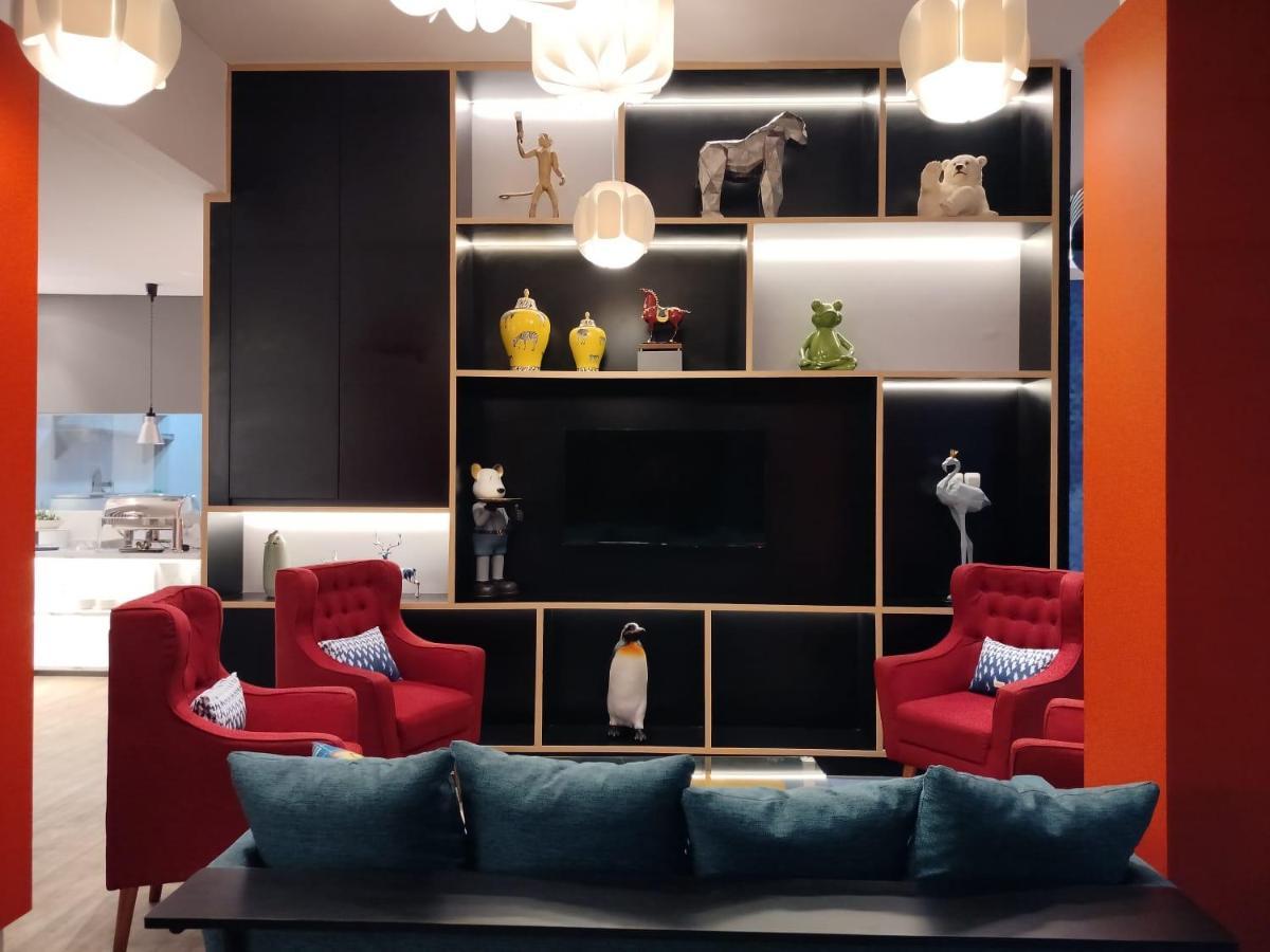 Moritz Biz Gandaria Hotel Jakarta Bagian luar foto