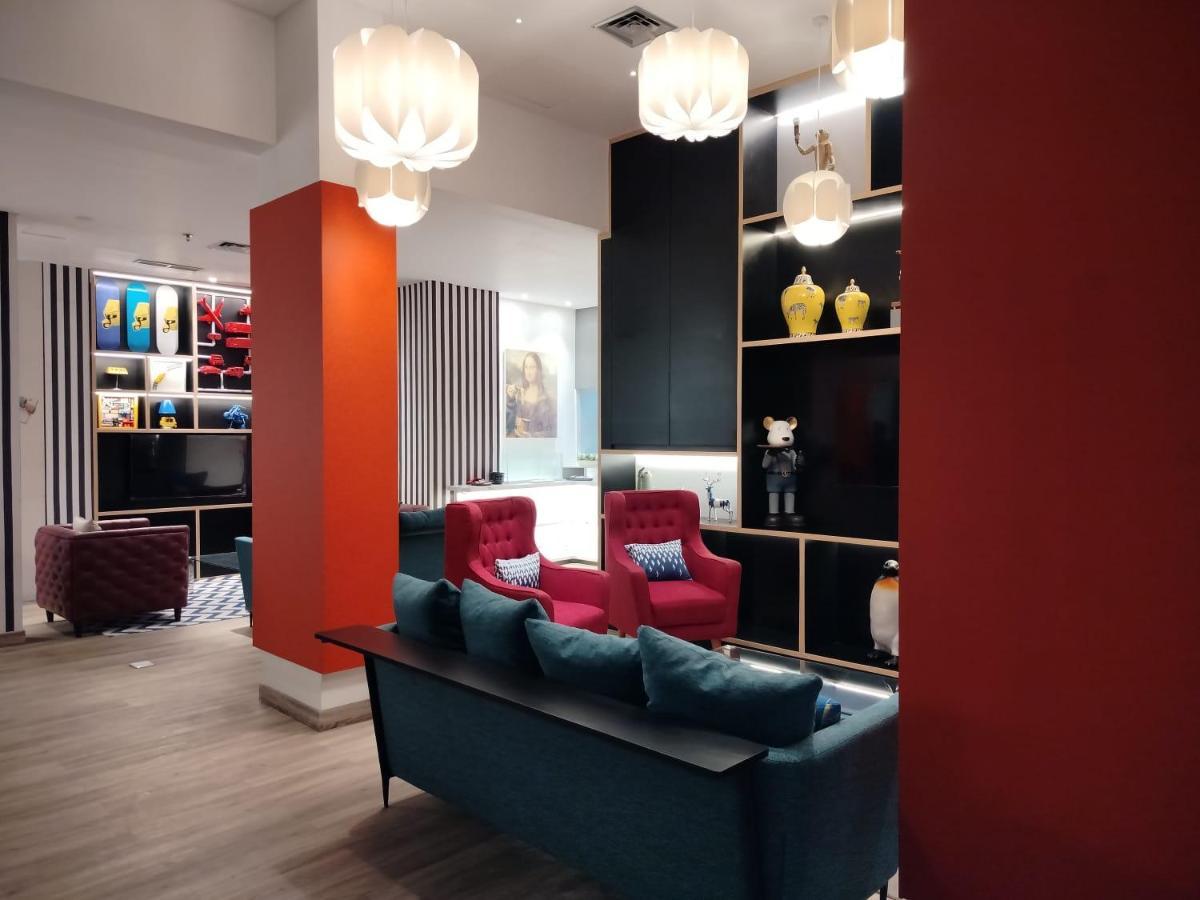 Moritz Biz Gandaria Hotel Jakarta Bagian luar foto