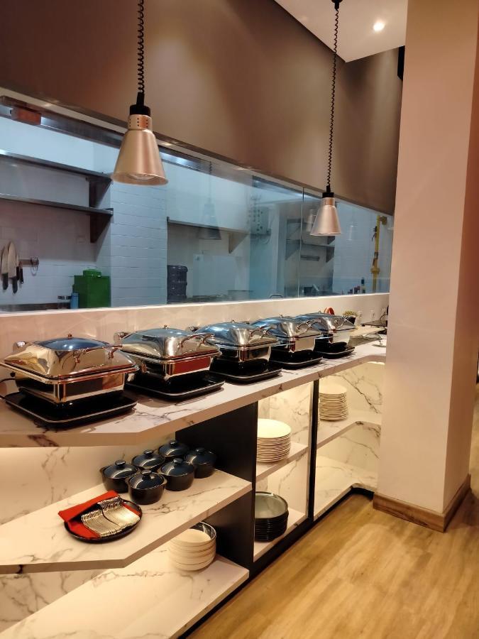 Moritz Biz Gandaria Hotel Jakarta Bagian luar foto