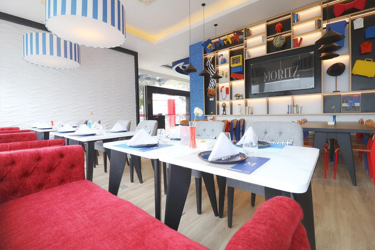 Moritz Biz Gandaria Hotel Jakarta Bagian luar foto